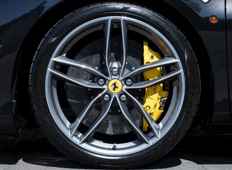 Ferrari 488 Spider 12