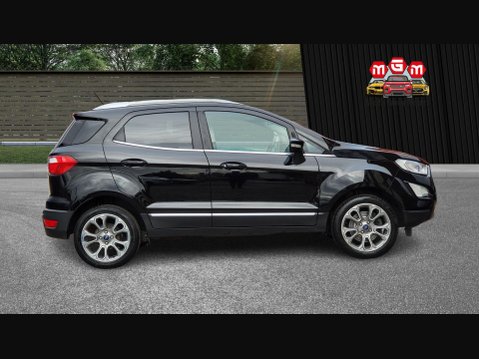 Ford Ecosport TITANIUM 9