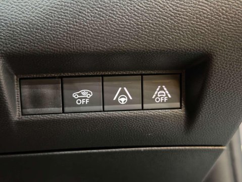 Peugeot e-2008 50kWh GT SUV 5dr Electric Auto (136 ps) 37