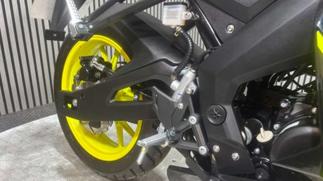Lexmoto LXS 2023 ONLY 1K NEW MOT 125CC SPORTS BIKE LEARNER 27