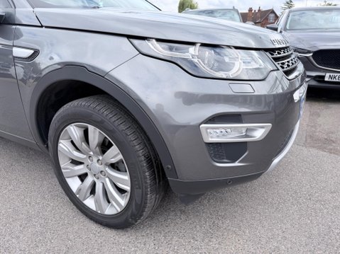 Land Rover Discovery Sport 2.0 TD4 HSE Luxury Auto 4WD Euro 6 (s/s) 5dr 11