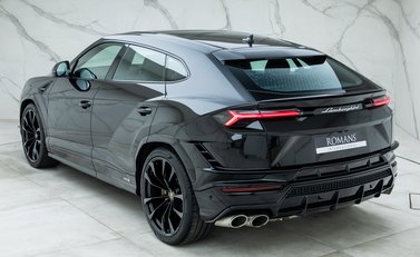 Lamborghini Urus S 9