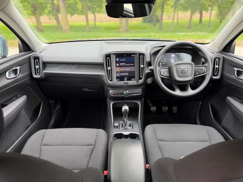 Volvo XC40 1.5 XC40 Momentum Core T2 5dr 20