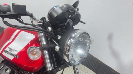 Moto Guzzi V7 ABS SPECIAL 2015 ONLY 7K MOT EXCELLENT CONDITION RETRO 744CC 35