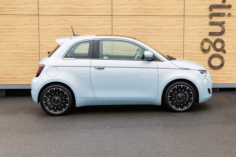 Fiat 500e LA PRIMA 13