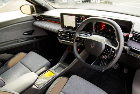 Renault 5 TECHNO E-TECH