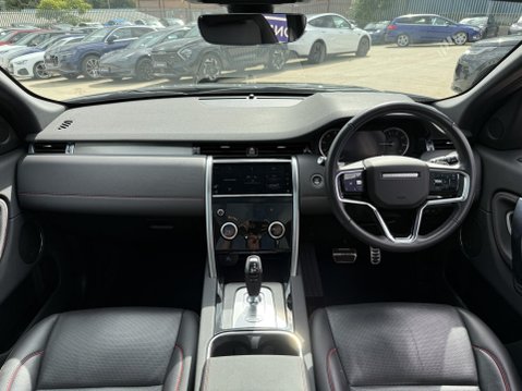 Land Rover Discovery Sport 1.5 P300e 12.2kWh R-Dynamic SE SUV 5dr Petrol Plug-in Hybrid Auto 4WD Euro 32