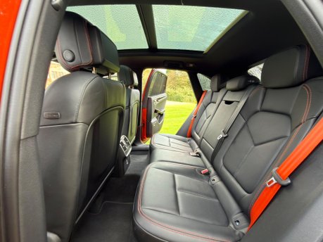 Porsche Macan S PDK 8