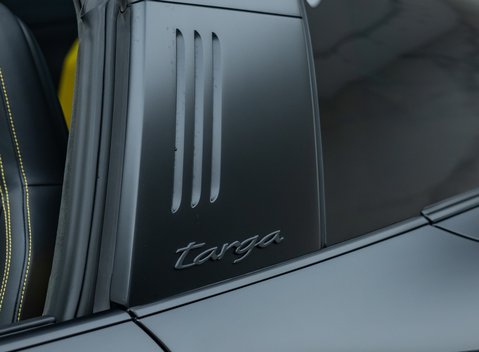 Porsche 911 Targa 4 GTS (992) 38