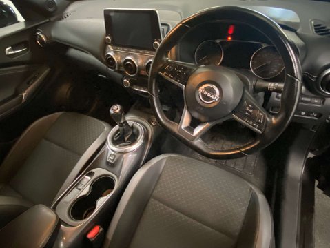 Nissan Juke 1.0 Juke N-Connecta DiG-T 5dr 15