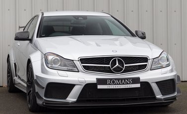 Mercedes-Benz C63 AMG Black Series 1