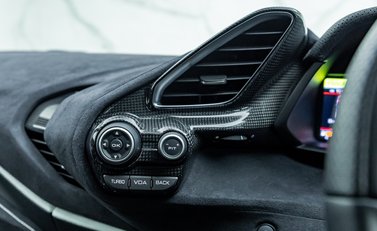 Ferrari 488 Pista 21