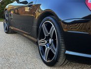 Mercedes-Benz SL Series SL63 AMG 22
