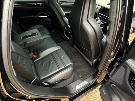 Porsche Cayenne V8 TURBO TIPTRONIC 73