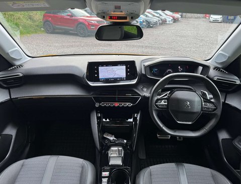 Peugeot 208 1.2 208 Allure Premium + PureTech S/S Auto 5dr 15