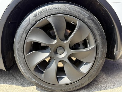 Tesla Model Y SUV 5dr Electric Auto RWD (346 ps) 16