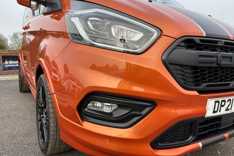 Ford Transit Custom 320 L1 Sport 185 ps DCIV Automatic 25