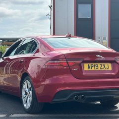 Jaguar XE 2.0 D180 S Saloon 4dr Diesel Auto Euro 6 (s/s) (180 ps) 7