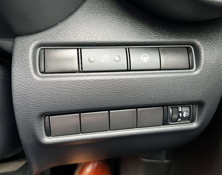 Nissan Juke 1.6 Juke Tekna HEV CVT 5dr 59