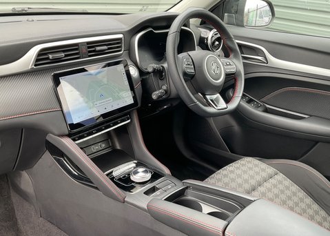 MG ZS EV 72kWh SE 15