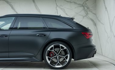 Audi RS6 AVANT PERFORMANCE CARBON VORSPRUNG 44