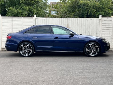 Audi A4 2.0 TFSI 35 Black Edition Saloon 4dr Petrol S Tronic Euro 6 (s/s) (150 ps) 6