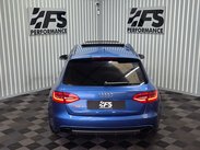 Audi RS4 4.2 FSI V8 Estate 5dr Petrol S Tronic quattro Euro 5 (450 ps) 47