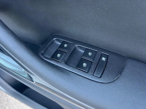 Vauxhall Zafira 2.0 CDTi Elite Nav Auto Euro 6 5dr 32