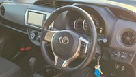Toyota Yaris 1.33 Dual VVT-i Design Hatchback 5dr Petrol Multidrive S Euro 6 (99 ps) 54