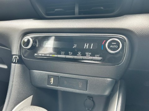 Toyota Yaris ICON FHEV 26