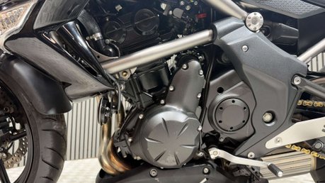 Kawasaki Er ER6 N 2010 ONLY 17K FULL LUGGAGE MOT SEPTEMBER 2027 650CC 31