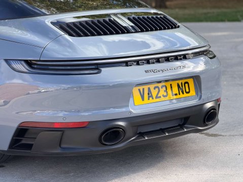 Porsche 911 3.0 911 Targa 4 GTS Semi-Auto 4WD 2dr 41
