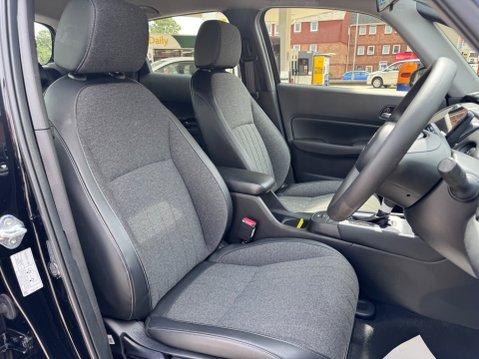 Honda Jazz I-MMD SR 3