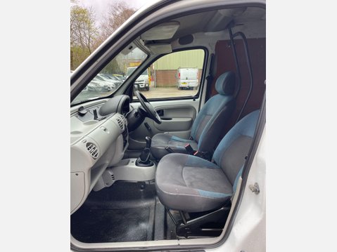 Renault Kangoo 1.5 TD dCi SL17 70 Refrigerated Van 3dr (GRP) 21