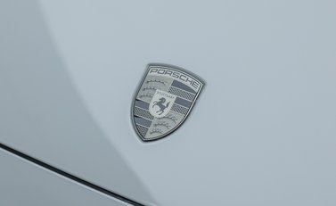 Porsche Cayenne TURBO E-HYBRID COUPE 34