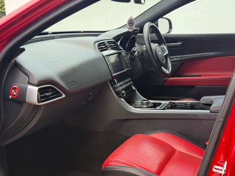 Jaguar XE 2.0 XE R-Sport D Auto 4dr 12