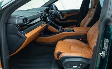 Lamborghini Urus S 19