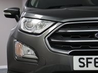 Ford Ecosport TITANIUM 25