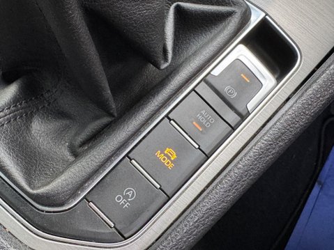 Volkswagen Golf SV 1.4 TSI BlueMotion Tech SE Euro 6 (s/s) 5dr 24