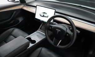 Tesla Model 3 RWD GROK AI Ryzen 1 Owner Adaptive LEDs Heat Pump Pano Roof LFP Batt VATQ 2