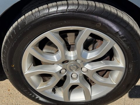 Volvo V40 1.5 T3 Pro Auto Euro 6 (s/s) 5dr 37