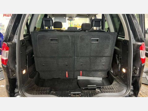 Ford Galaxy 2.0 TDCi Titanium MPV 5dr Diesel Powershift Euro 5 (163 ps) 9