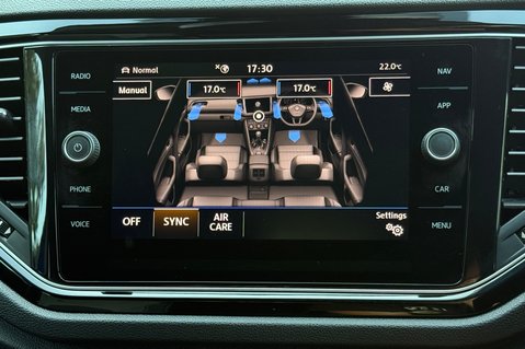 Volkswagen T-Roc R TSI 4MOTION DSG - LAPOIZ BLUE -FULL VOLKSWAGEN SERVICE HISTORY -CARPLAY 40
