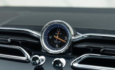 Bentley Bentayga V8 First Edition 25