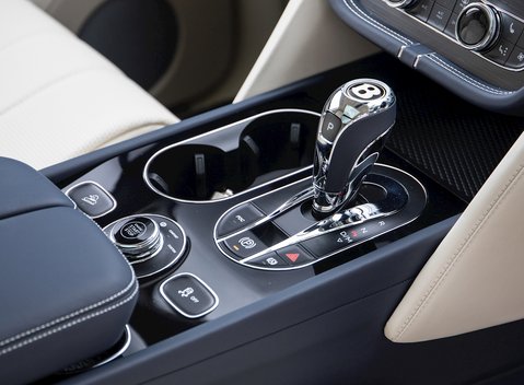 Bentley Bentayga V8 21