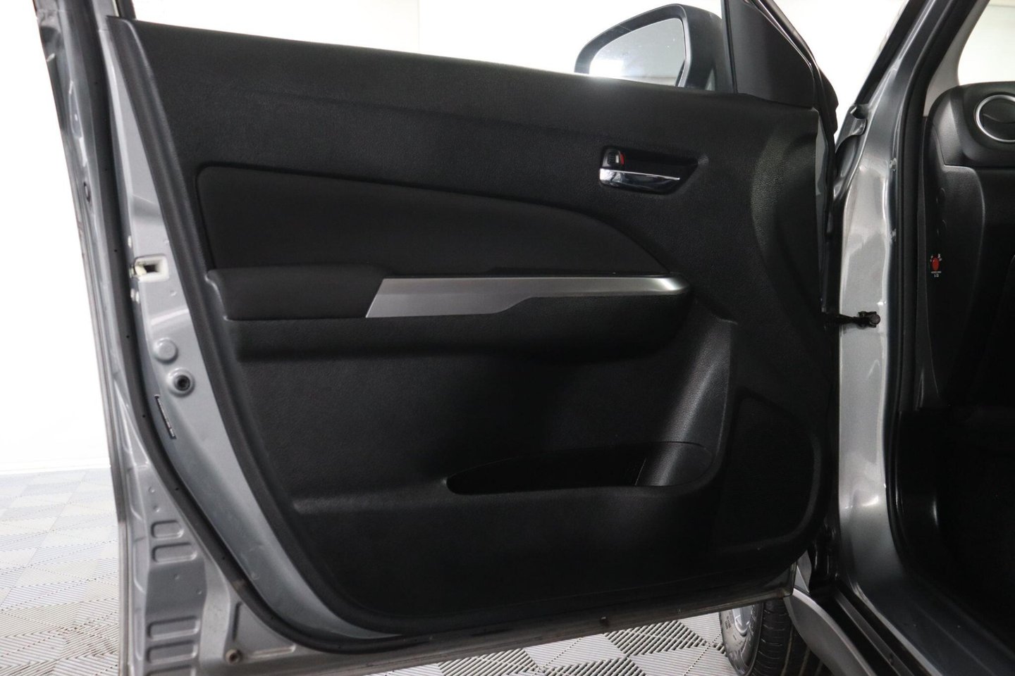 2021 Suzuki Vitara — image 37