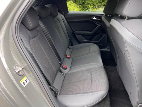 Audi A1 1.0 TFSI 30 S line Sportback S Tronic Euro 6 (s/s) 5dr 42