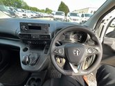 Vauxhall Combo LWB L2H1 2300 Sportive Air Con Sensors EURO 6 40