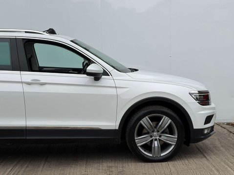 Volkswagen Tiguan 2.0 Tiguan SEL TDI BlueMotion Technology 4Motion Semi-Auto 4WD 5dr 10