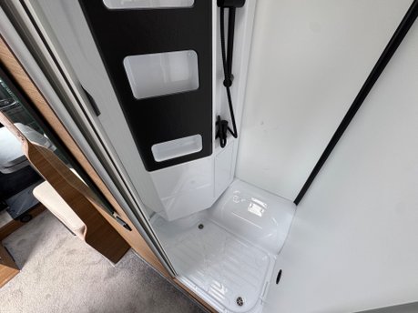 Benimar Tessoro T861 Rear Garage 21